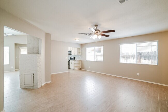 Foto del edificio - 18232 N 30th Pl