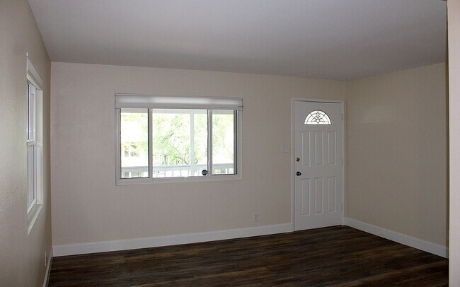 Foto del edificio - 407 Hill Ave