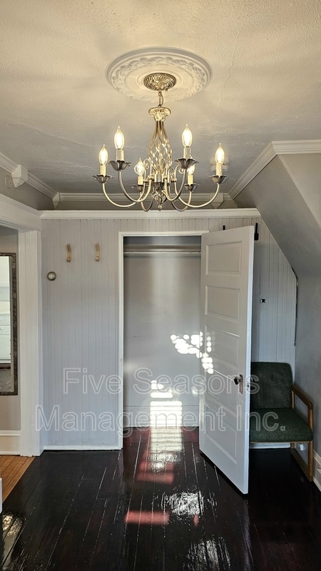 Foto del edificio - 205 N Willard St