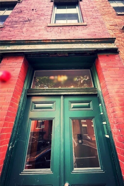 Building Photo - 18 Grove St