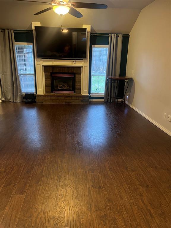 Building Photo - 2112 Windsong Dr