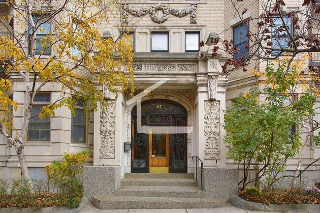 Foto del edificio - 1 bed split in Fenway