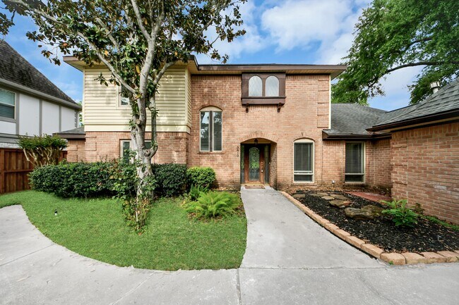 Foto del edificio - 3410 Crow Valley Dr