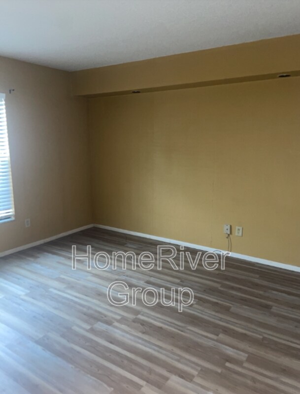 Foto del edificio - 2597 Countryside Blvd