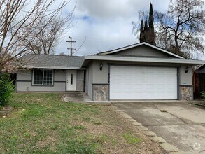 Building Photo - 8312 Tallow Wood Way