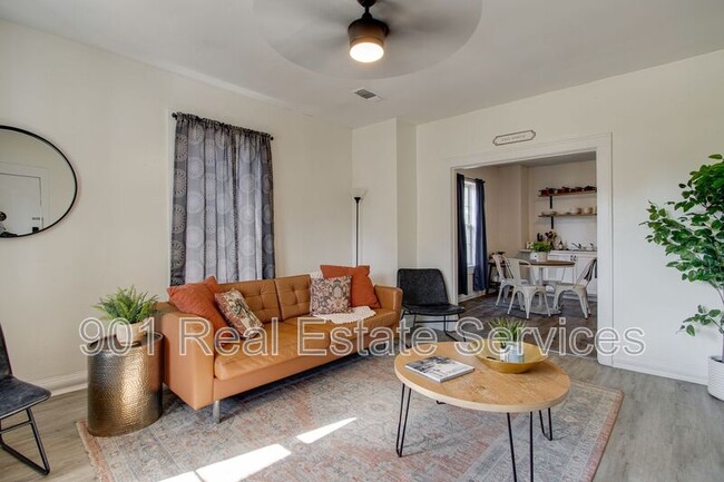 Building Photo - 1954 Manila Ave