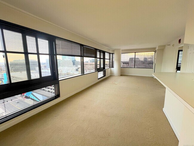 Foto del edificio - 127 Greyrock Pl