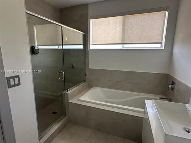 Foto del edificio - 7220 NW 103rd Path