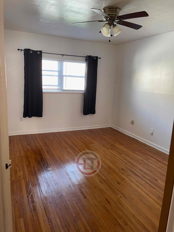 Building Photo - 3009 Randall Ave