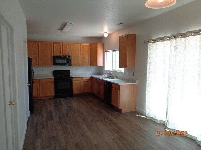 Building Photo - Great home!