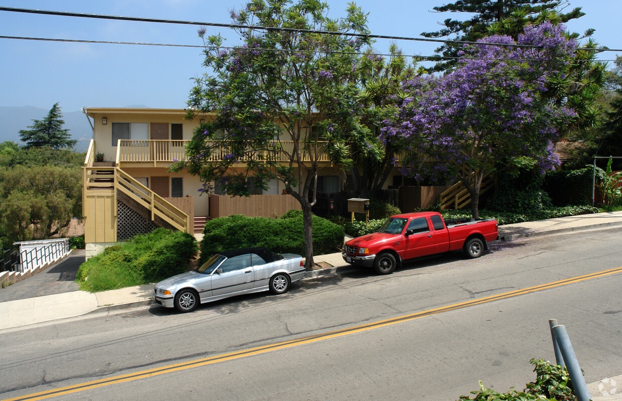 Primary Photo - 163 N La Cumbre Rd