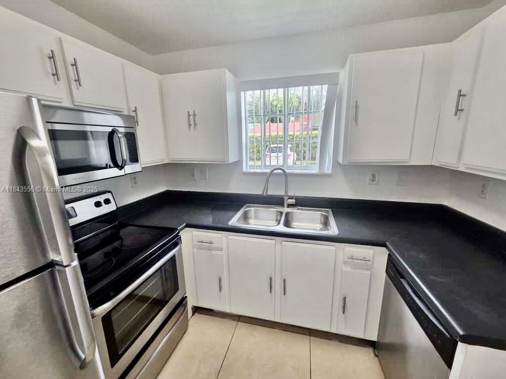 Foto principal - 2184 NE 167th St