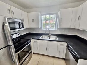 Building Photo - 2184 NE 167th St