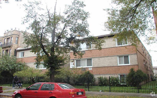 Foto del edificio - 5952-5960 N Winthrop Ave