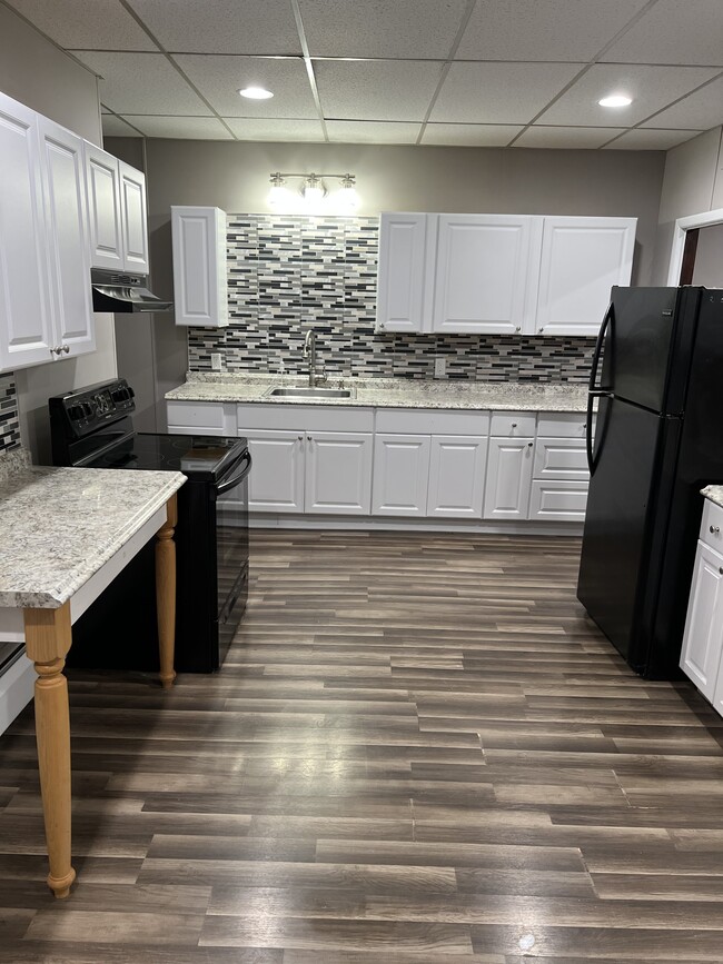 kitchen - 5 E Main St