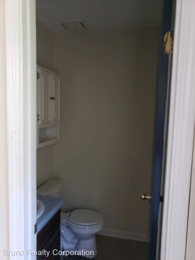 Building Photo - 3 br, 1.5 bath House - 95 Windridge Dr