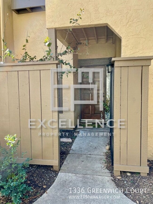 Building Photo - 1336 Greenwich Ct