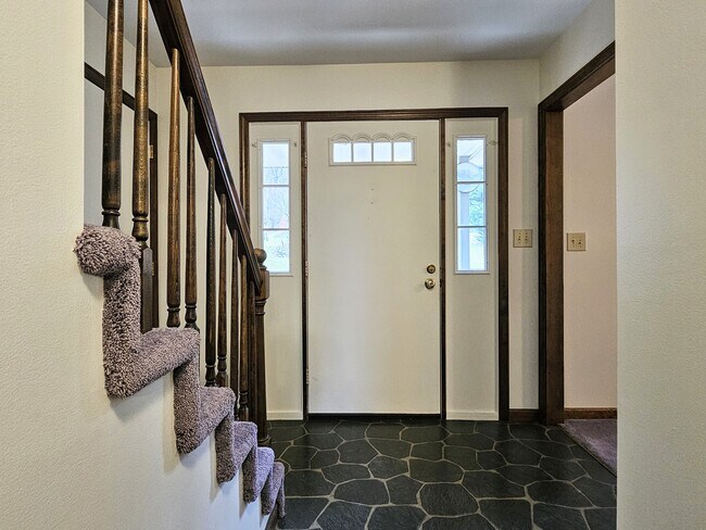 Foto del edificio - 474 N Maple St