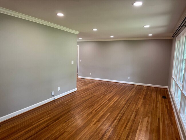 Foto del edificio - Fabulous Crieve Hall 4BR, 3BA Home