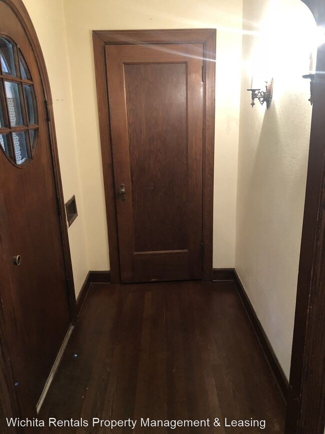 2 br, 2 bath House - 3622 E. First photo'