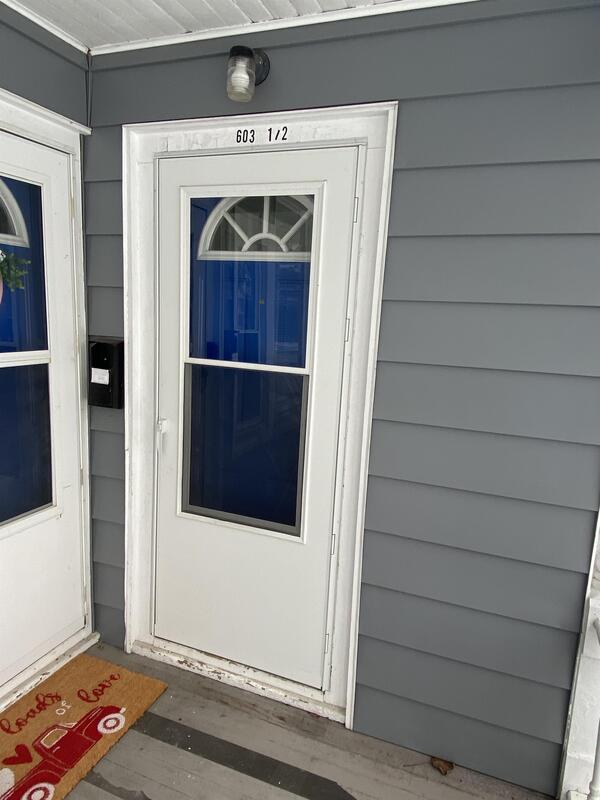 603 W Union St Unit Apt B, Champaign, IL 61820 Condo for Rent in