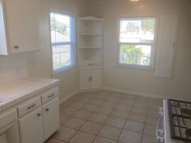 Foto del edificio - 1322 W 8th St