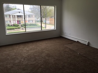 Living Room - 18045 Lahser Rd
