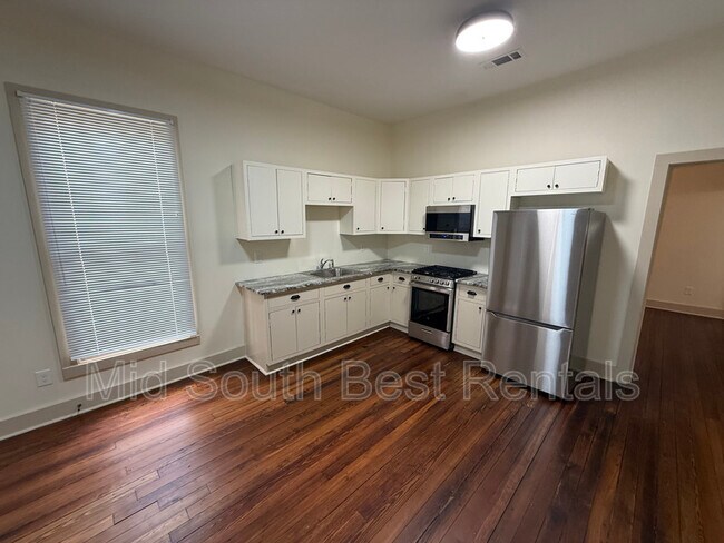 Foto del edificio - 2072 Cowden Ave