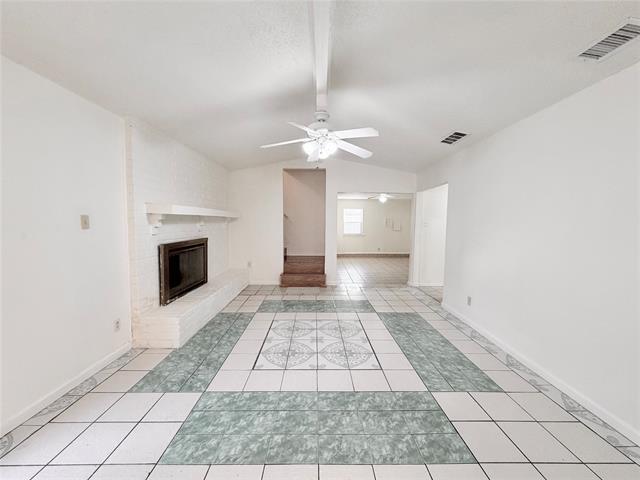 Foto del edificio - 610 Colonial Dr