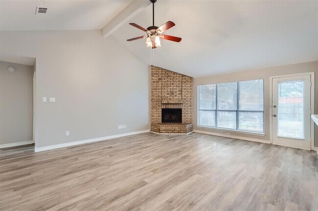Building Photo - 1304 Seabrook Dr