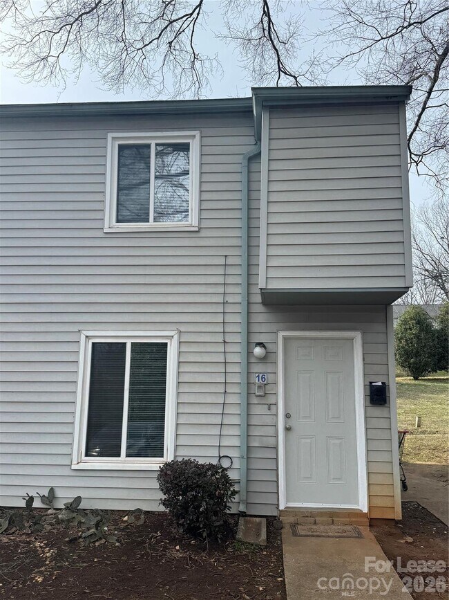 Foto del edificio - 2022 Harvest Ln