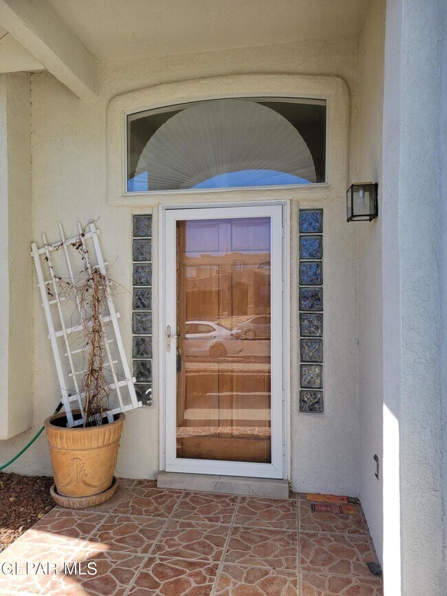 Building Photo - 6920 Imperial Ridge Dr