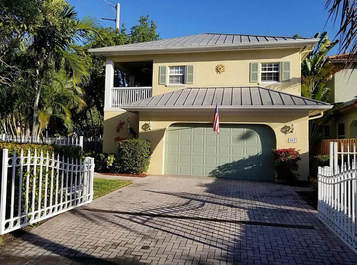 Primary Photo - 857 SW 11th Ct