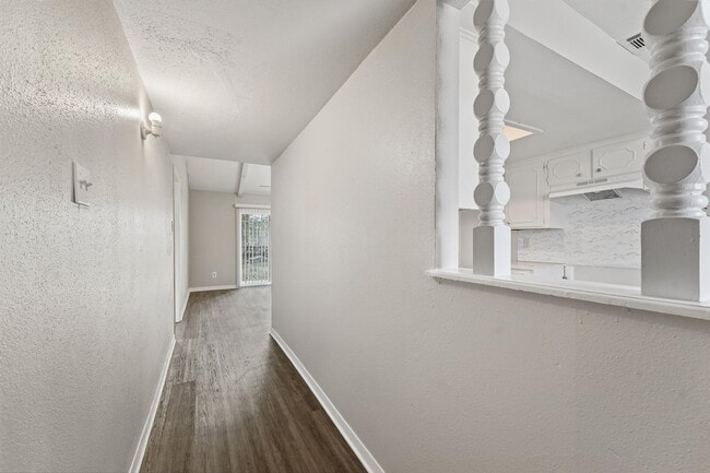 Foto del edificio - 10407 Lantry Way