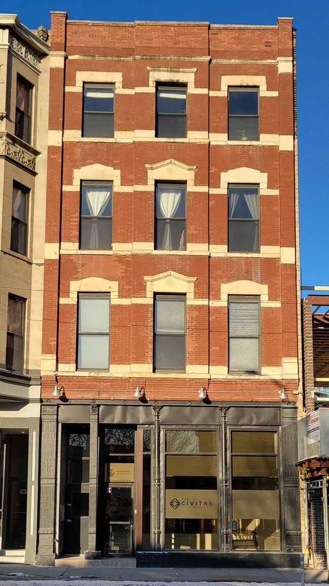 Photo - 701 N Milwaukee Ave Apartment