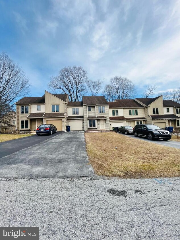 62 Winged Foot Dr, Coatesville, PA 19320 Townhome Rentals in
