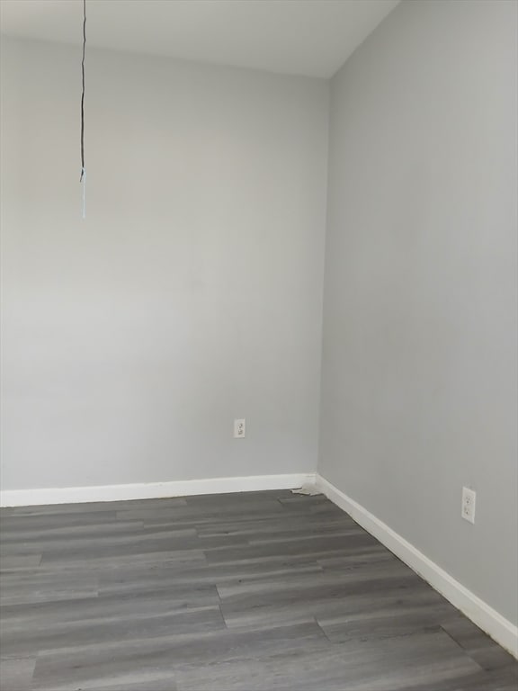 Building Photo - 137 5th St