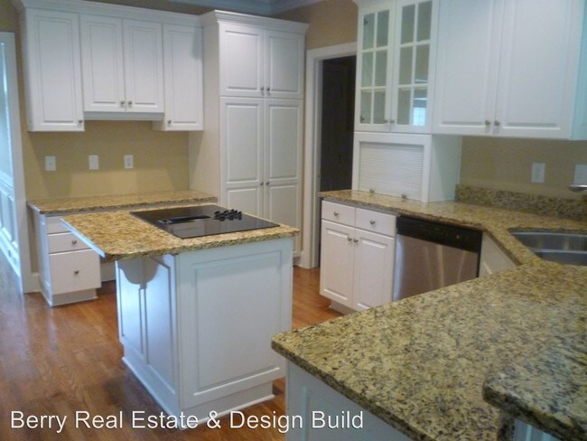 Building Photo - 1681 Tyler Green Trl SE