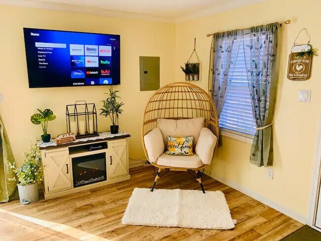 TV area - 1517 Crowders Creek Rd