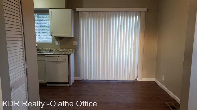 Foto del edificio - 9437-9443 Nieman Rd