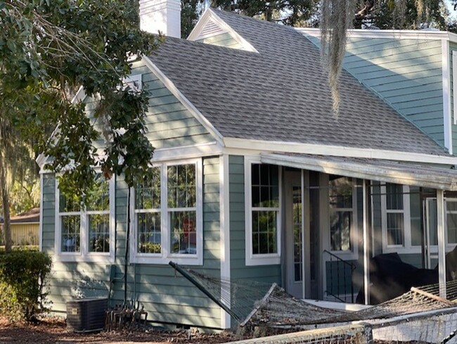 Building Photo - Downtown Mount Dora