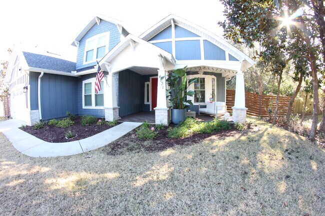Building Photo - 4831 Hickory Shores Blvd