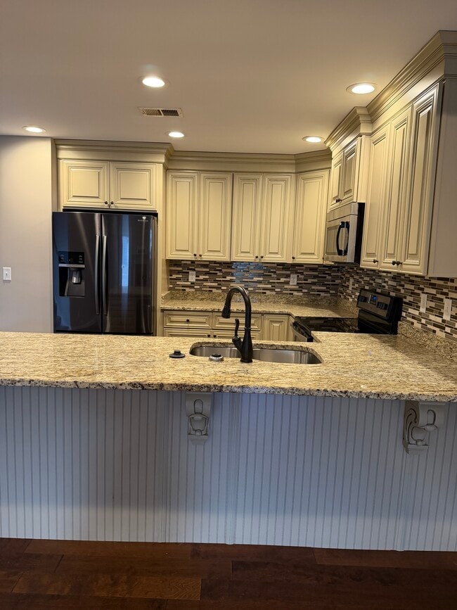 Building Photo - 44 Sunset Cove Dr