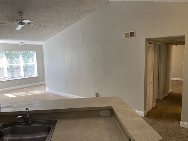 Foto del edificio - 2 bedroom 2 bathroom