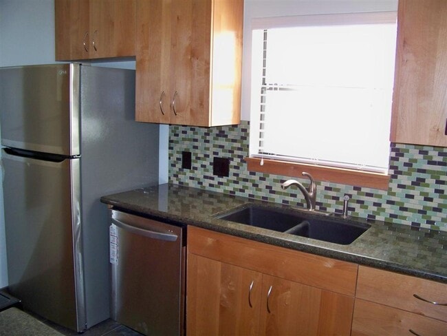 Foto del edificio - 802 S 1st St