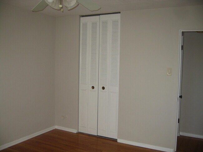 Bedroom - 214 S Clay Ave