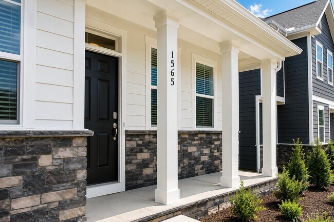 Foto del edificio - 1565 Goldfinch Perch Ln