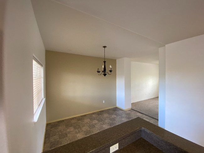 Building Photo - 533 Manawai St