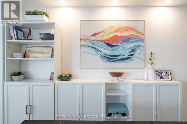 Building Photo - 51 E Liberty St