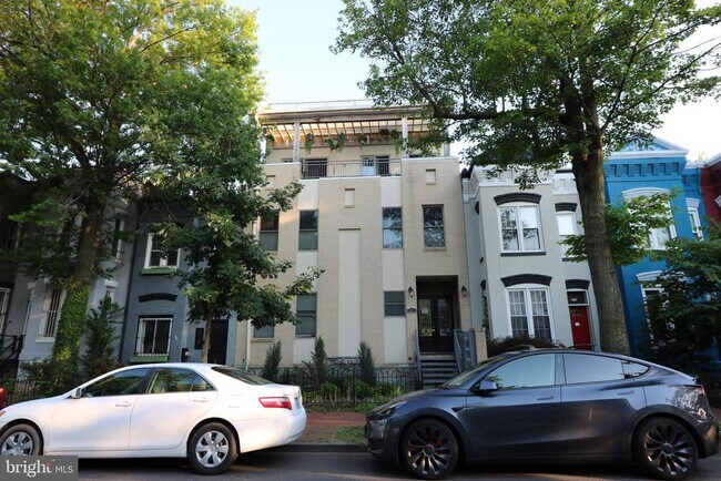 Foto del edificio - 220 P St NW